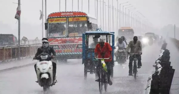 Heavy rain and strong storm alert in UP 1