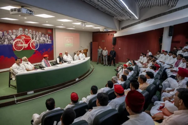 akhilesh yadav