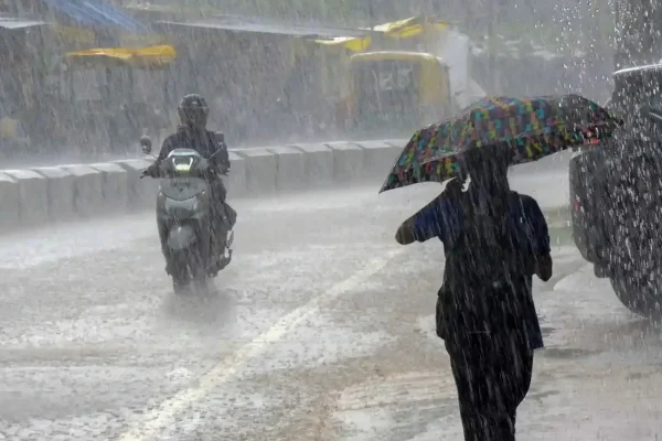 Monsoon intensifies in UP, rain alert issued in 43 districts