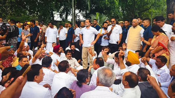 Rahul Gandhi Akhilesh Yadav