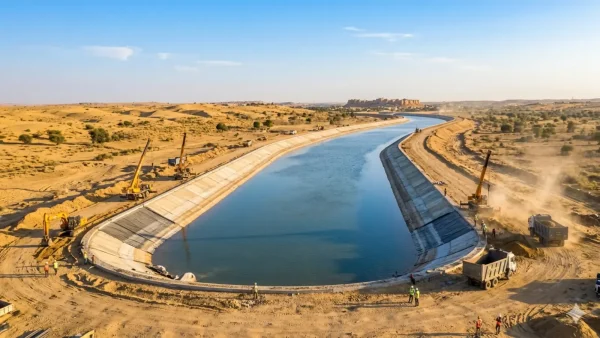 The government has built a unique lake in the Thar Desert.