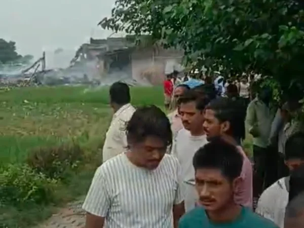 7 killed in Kaushambi firecracker warehouse explosion