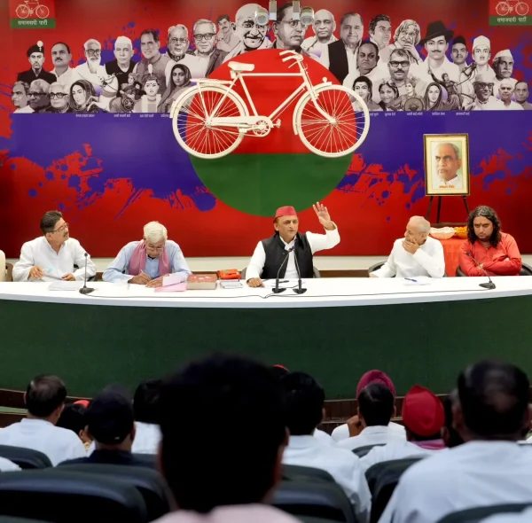 akhilesh yadav