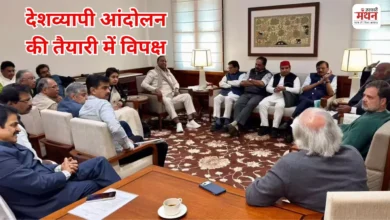 Photo of CEC के इस्तीफे की मांग और ‘वोट चोरी’ के आरोप को लेकर राष्ट्रपति से मिलने की तैयारी में विपक्ष